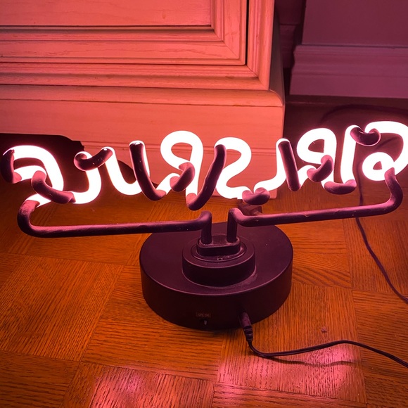 Pink light up Girls Rule sign - Picture 2 of 2